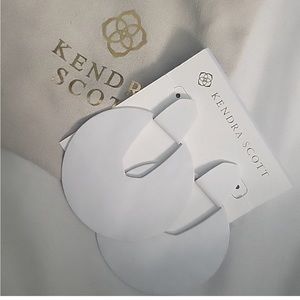 Kendra Scott Diane white statement earrings